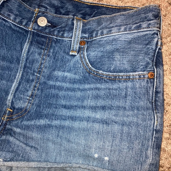 Levi’s 501 button fly Jean shorts -Women’s 28 - Picture 4 of 7